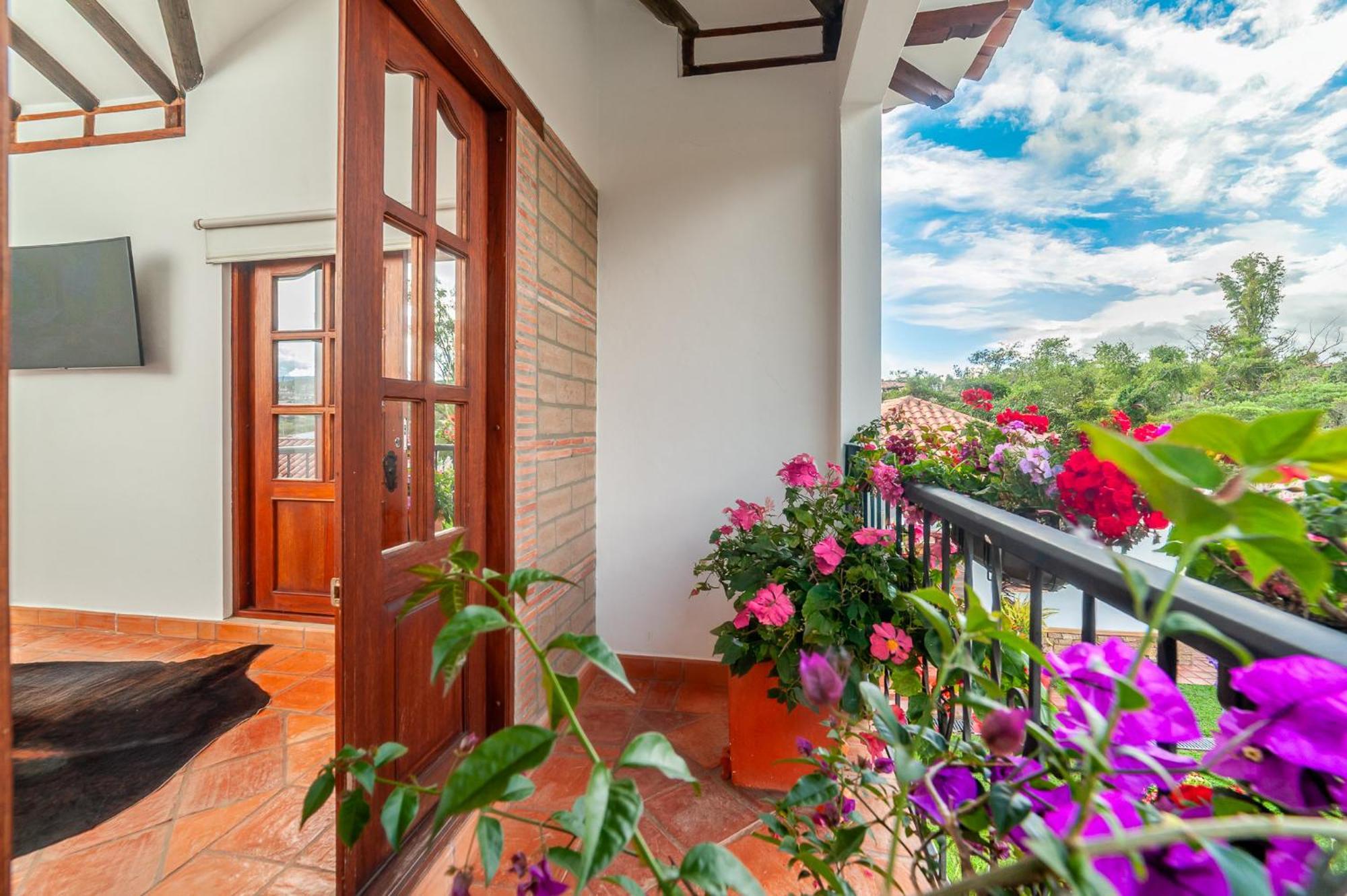 Casa De Las Flores Вілья-де-Лейва Екстер'єр фото